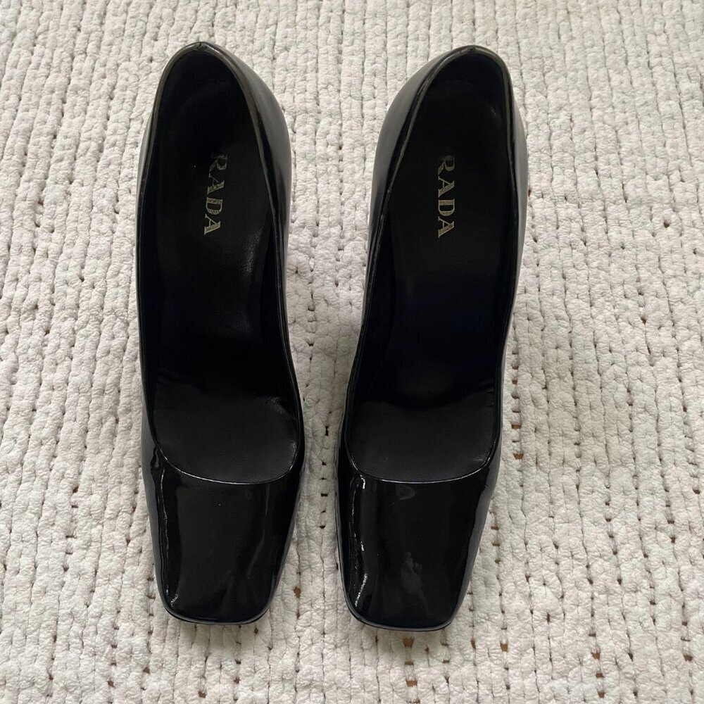 Prada Women's SIlver Accent Black Patent Leather Pumps - Size 8/38.5 - Picture 6 of 8